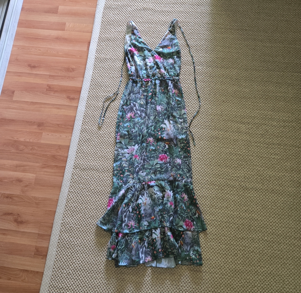 H&M Floral Green V-Neck Maxi Dress with Ruffle Hem